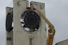 The clock setting on the Central Square