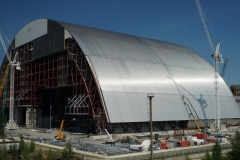 Installation of the New Safety Confinement Arch